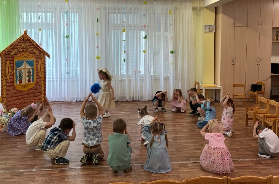🌈В детском саду прошли весенние развлечения для воспитанников групп "Птички"🐦 и "Лисички"🦊.