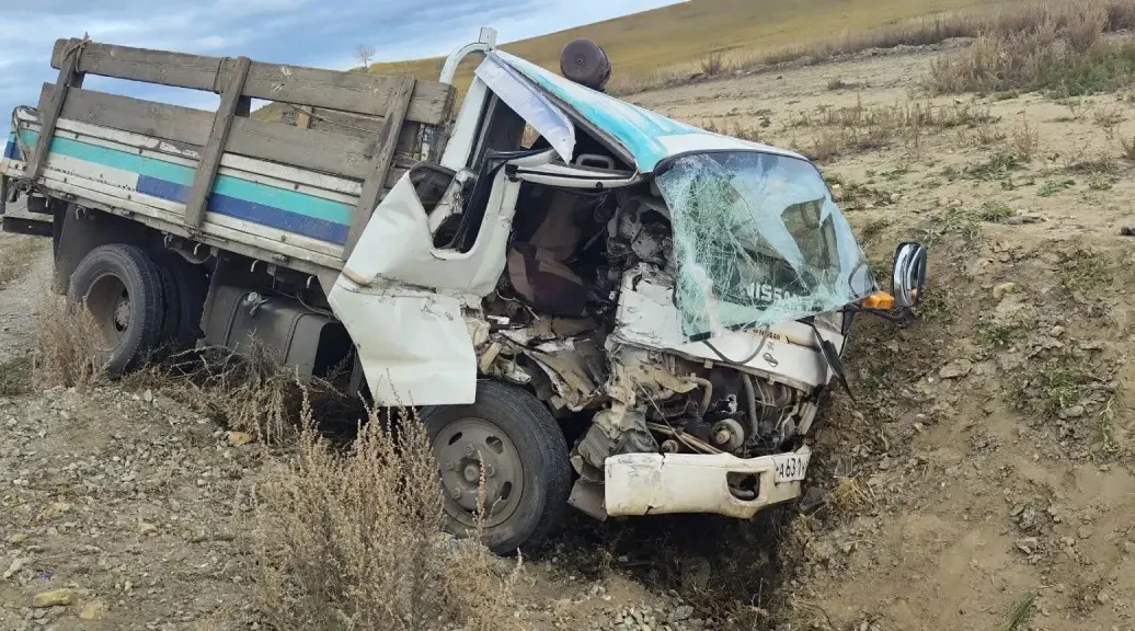 😥 Водитель Nissan погиб после столкновения с грузовиком в Иволгинском районе