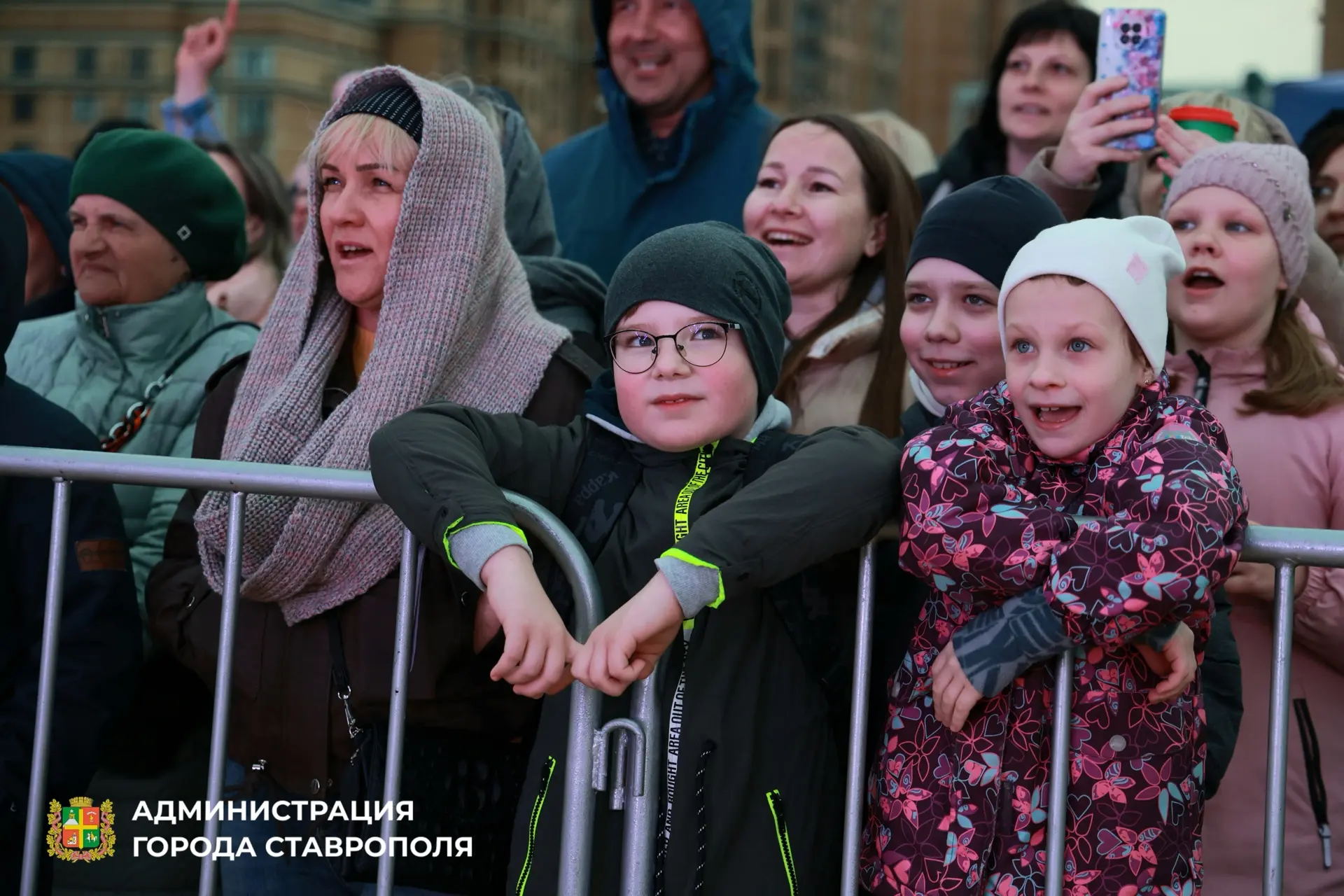 🔥Огонь, вода и музыка: сезон фонтанов открыли в Ставрополе