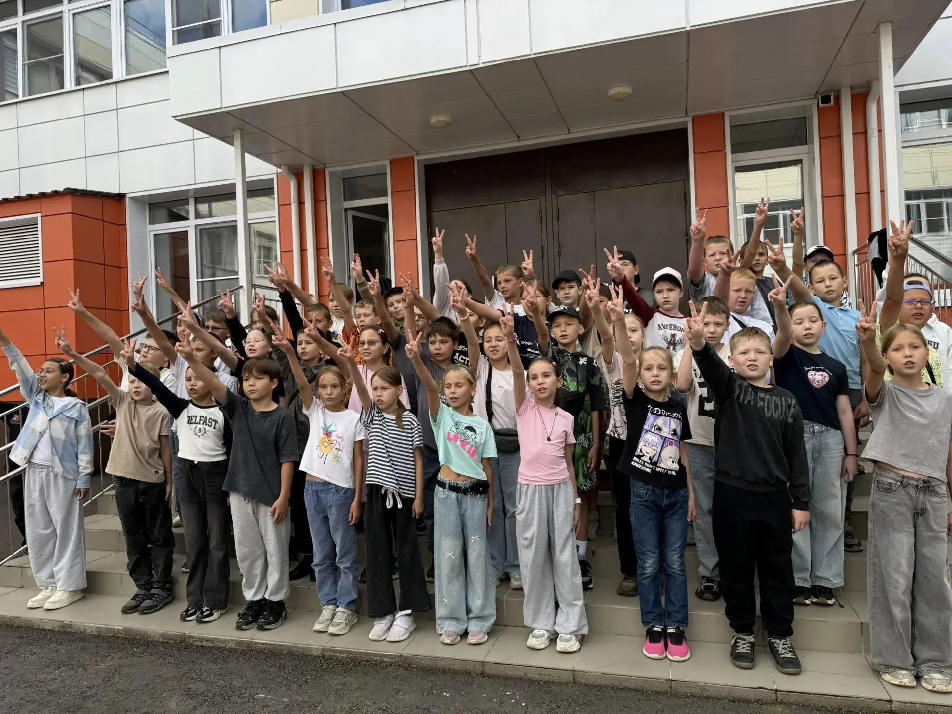 🌟 День знаний совсем близко! В #НОШ2 уже чувствуется праздничное волнение! 🌟