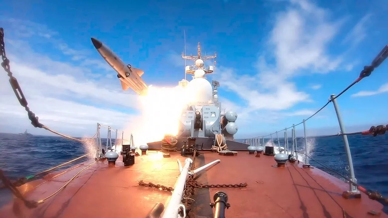 ⚓🇷🇺 Гвардейский ракетные катера Краснознамённого Тихоокеанского флота ВМФ России в пе...
