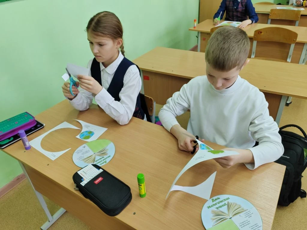 🌿 25 апреля в России отмечается Всероссийский День Эколят — праздник, посвящённый юным защитникам пр