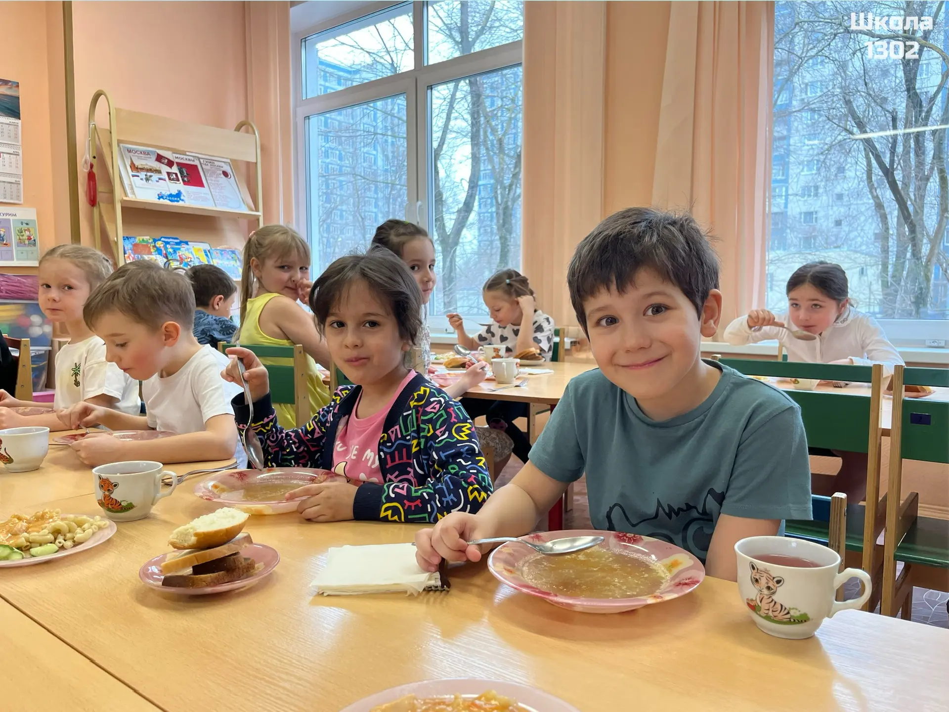 🍽 Обед в дошкольных группах — важная часть дня  В дошкольных группах обед — это не просто приём пищи