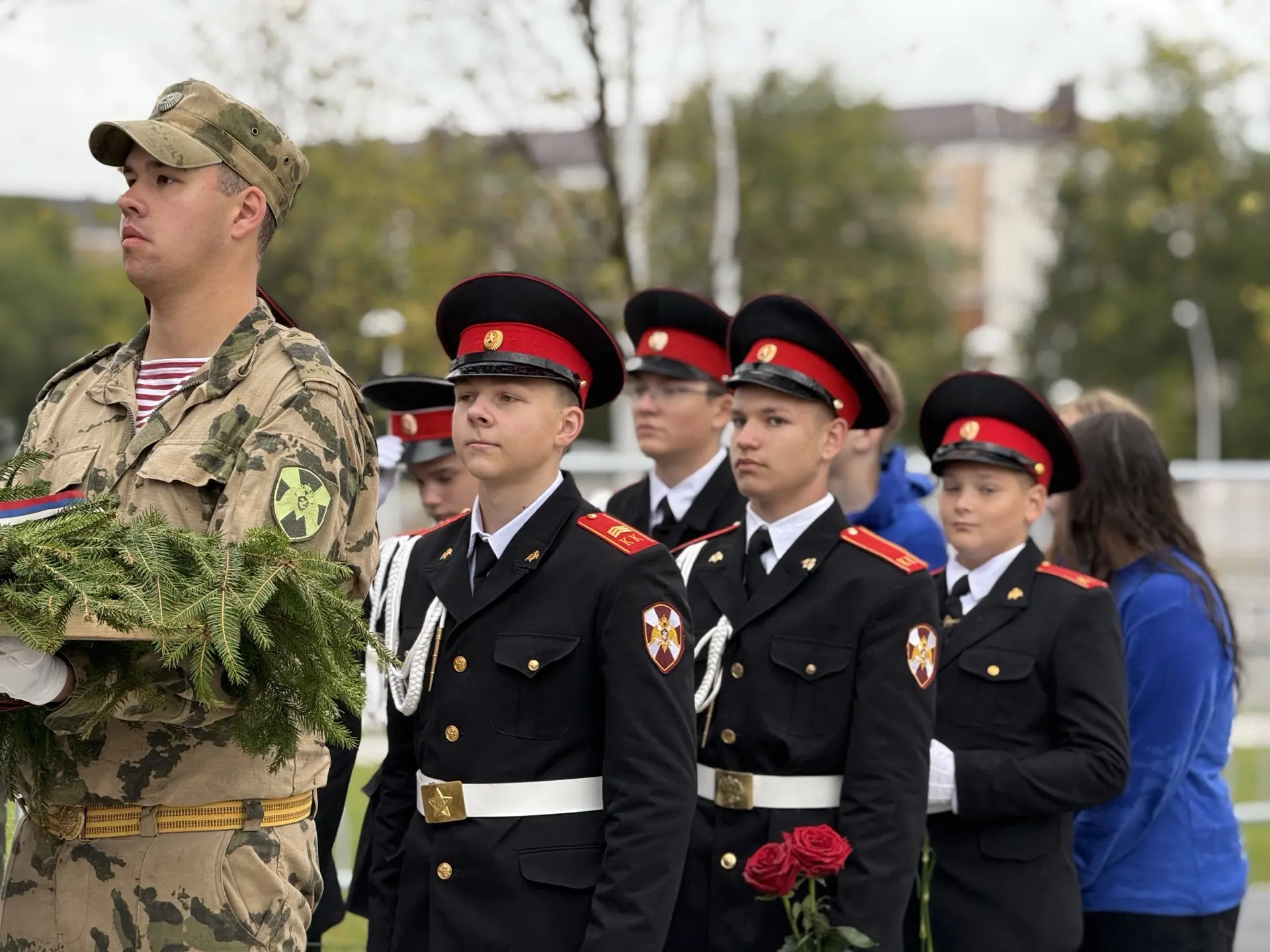 В едином строю с городом: С днем рождения, родной город! 🎉🏙️