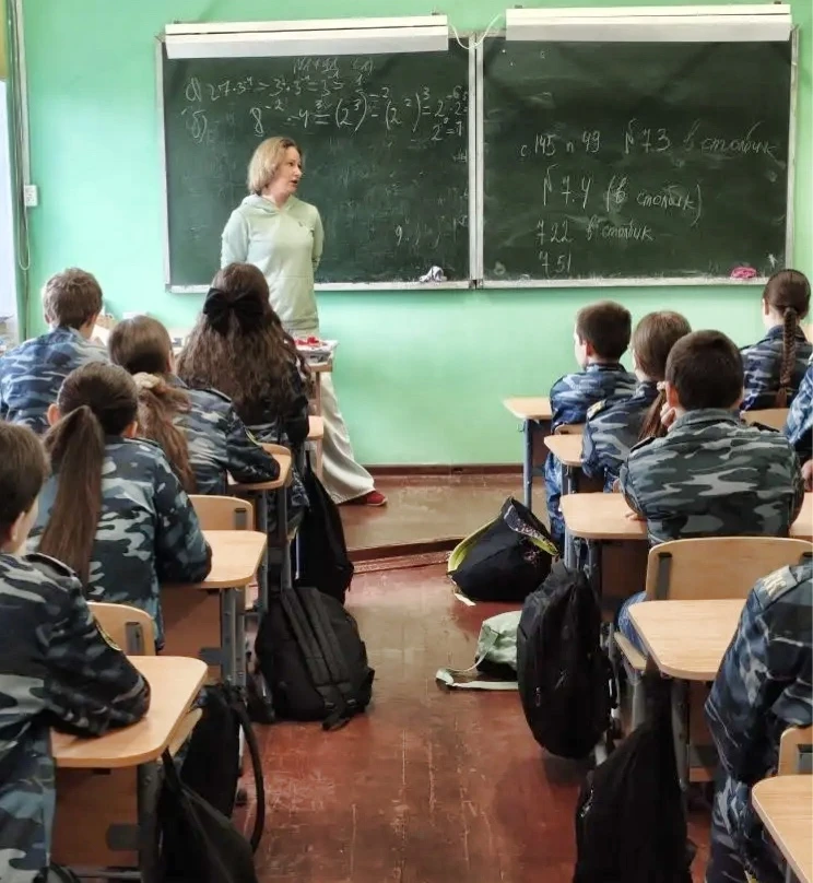 ПРОФОРИЕНТАЦИОННАЯ АКЦИЯ  "ВЫБОР ПРОФЕССИИ"👨‍🍳👩‍🌾👩‍🔧👨‍🔬👩‍🏭  Акция "Выбор профессии" продолжает работ