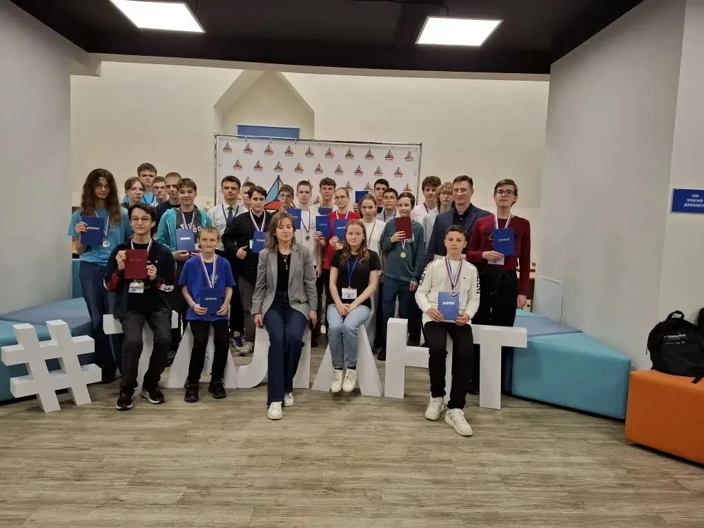 Сегодня наши учащиеся 8 «М» класса Ищенко Павел и Горбунов Михаил стали участниками всероссийской ол
