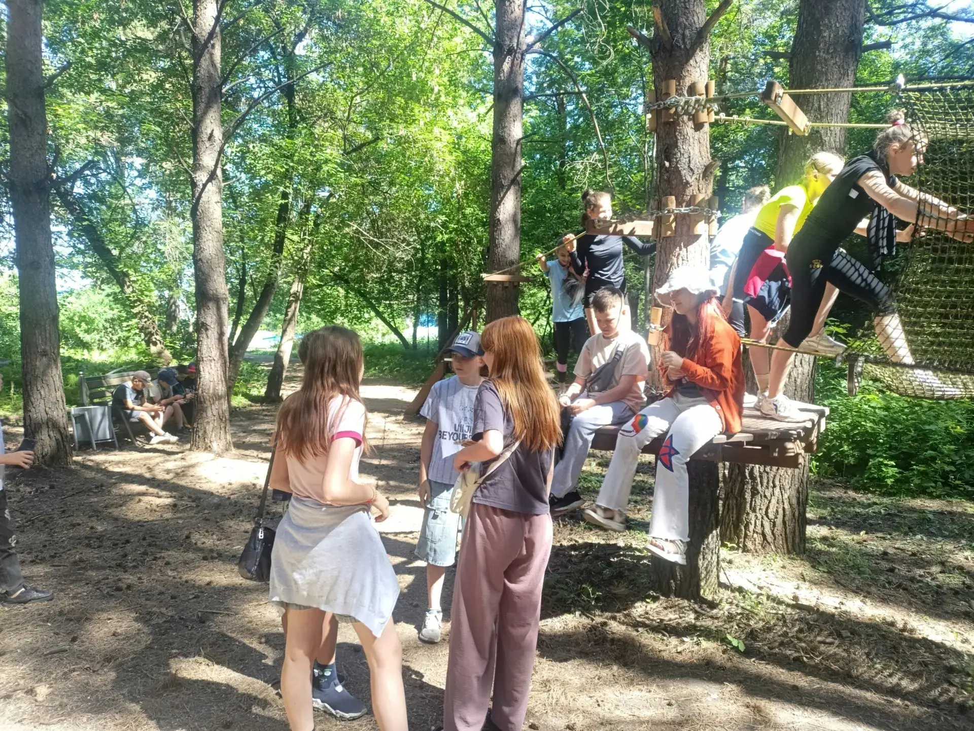 Один день в школьном лагере: заряд бодрости и важные правила безопасности

Сегодняшнее утро в нашем 