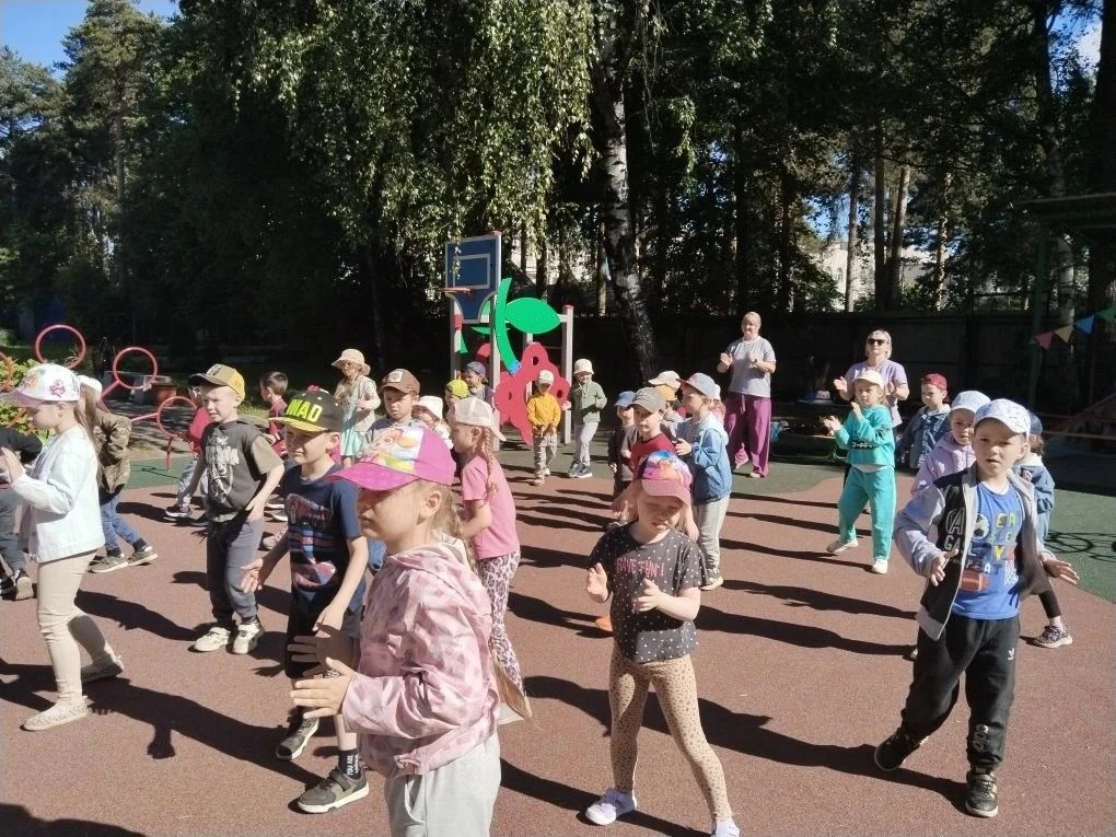 ☀️Утро в нашем детском саду в группах "Землянички", "Бабочки", "Пчёлки", "Ромашки" -тра...