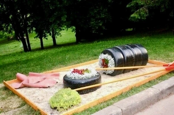 Если вам очень хочется украсить клумбу старыми покрышками рядом с домом, не торопитесь.   Даже если 