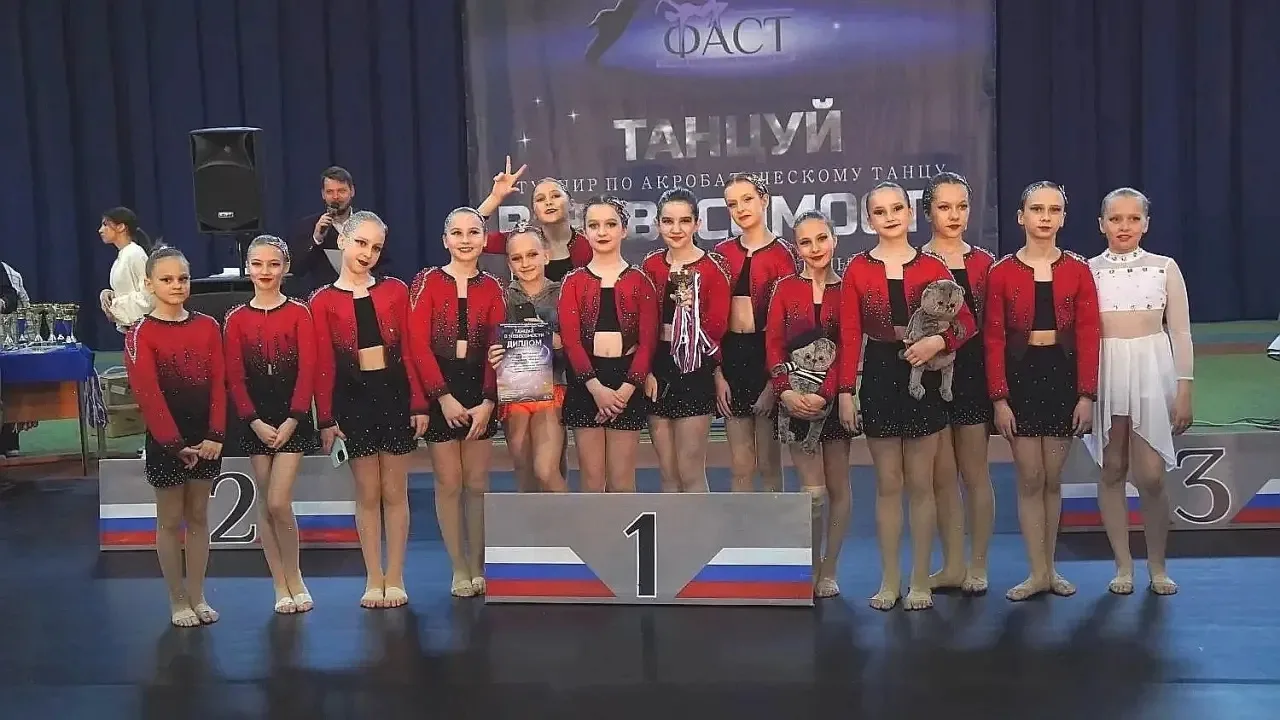 Поздравляем Жарову Полину 5«Б»,Смородину Екатерину 4«Б» и Фоменко Кристину 4 «А» класс.  Ученицы наш