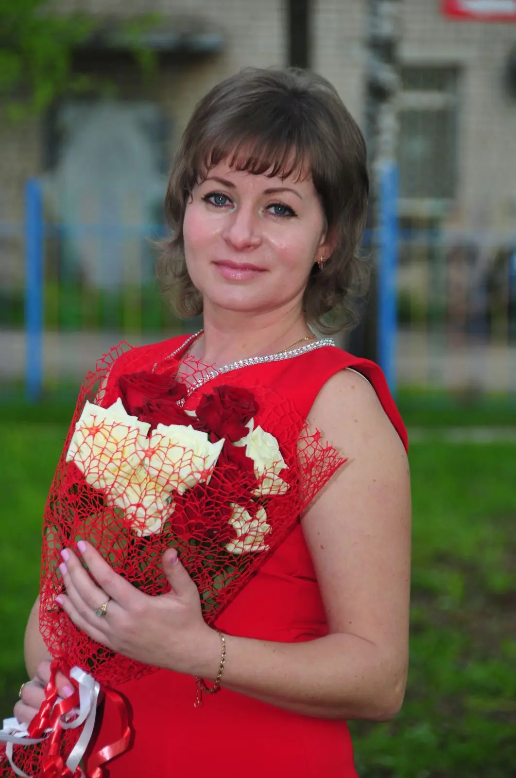 Дорогая и уважаемая Елена Викторовна, поздравляем Вас с Днем рождения! 🎉🌹🎉