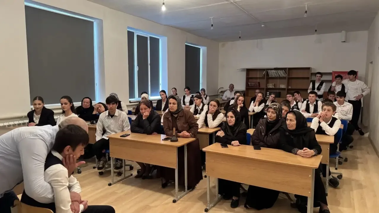 25 мая в нашей школе прошло обучение сотрудников и учащихся навыкам оказания первой доврачебной помо