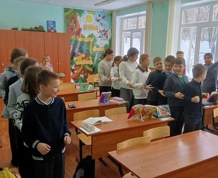 ✨️🎖27 ЯНВАРЯ – СНЯТИЕ БЛОКАДЫ ЛЕНИНГРАДА🎖✨️  Сегодня, 27 января 2026 года, юнармейцы школьного отряд