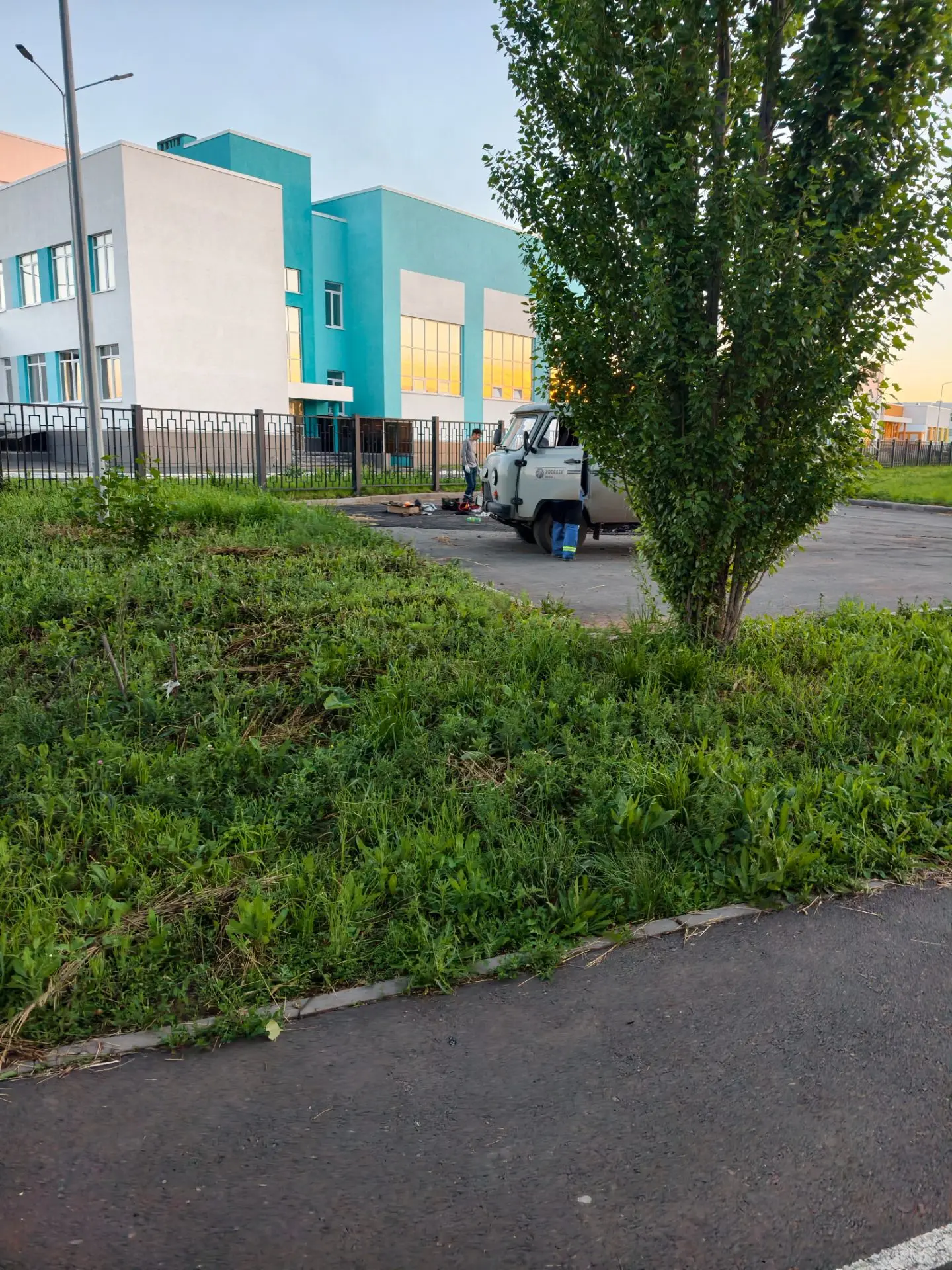 Не знаю, конечно, связано ли это как-то со вчерашним апокалипсисом на подстанции Пугачёвская, но Рос