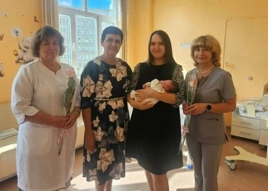 💛 Спустя 22 года ивановские акушеры приняли сына своей бывшей 900-граммовой пациентки