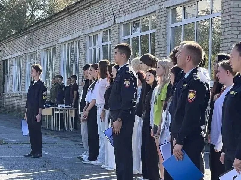 Первокурсники Находки вступили в ряды будущих правоохранителей