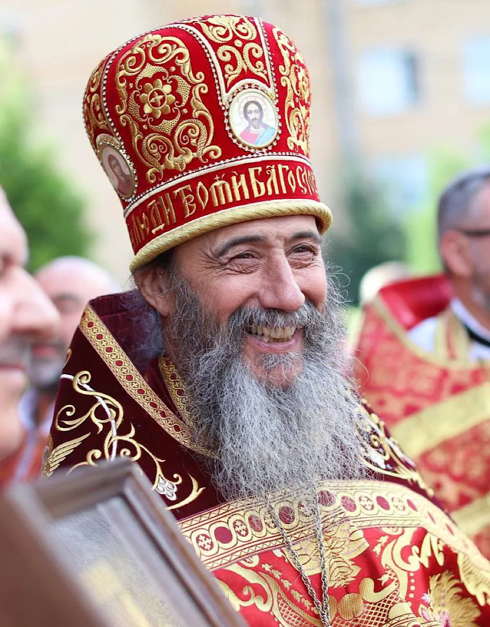 С днём рождения поздравляем настоятеля храма великомученика Пантелеимона в Электростали...