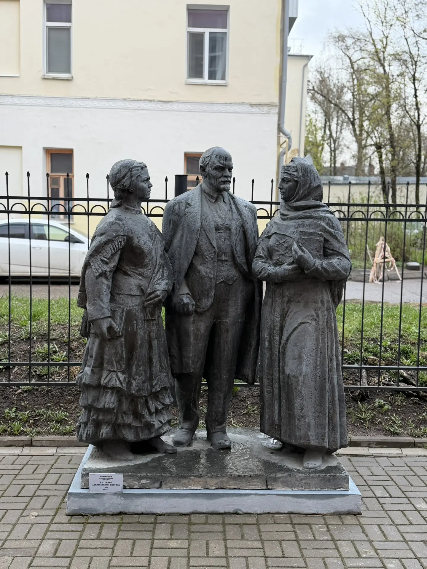 Самый очаровательный Ленин – в Смоленске