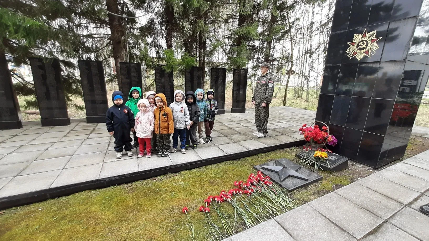 6 мая ребята групп Звездочки, Светлячки, Улыбка приняли участие в