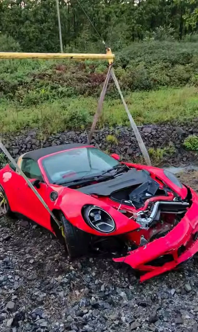 🚘🚨Под Уссурийском разбили красный 911 Порш