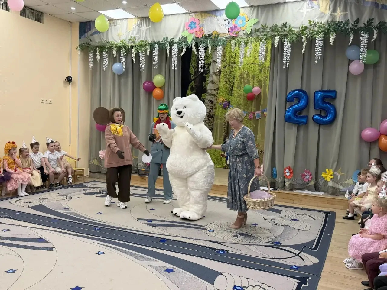 25 лет радости и открытий 🎈  🎉 Детский сад «Умка» отметил своё 25-летие — тёплый и по-настоящему рад