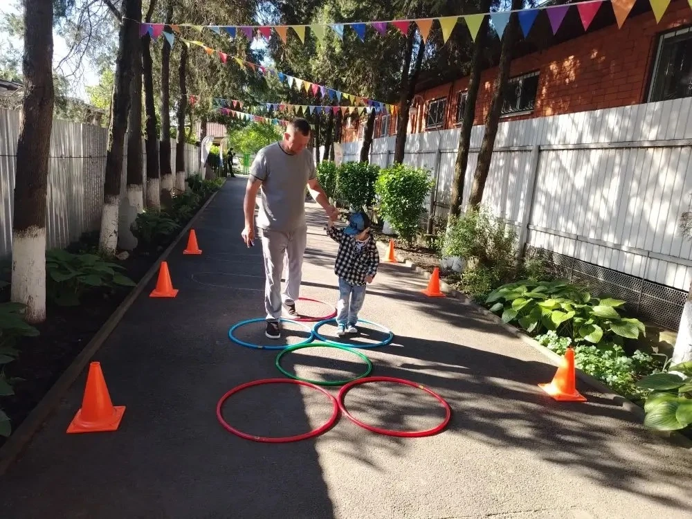 📣Дорожка здоровья для взрослых и детей 👨‍👩‍👧‍👦
Физические упражнения способствуют развитию креп