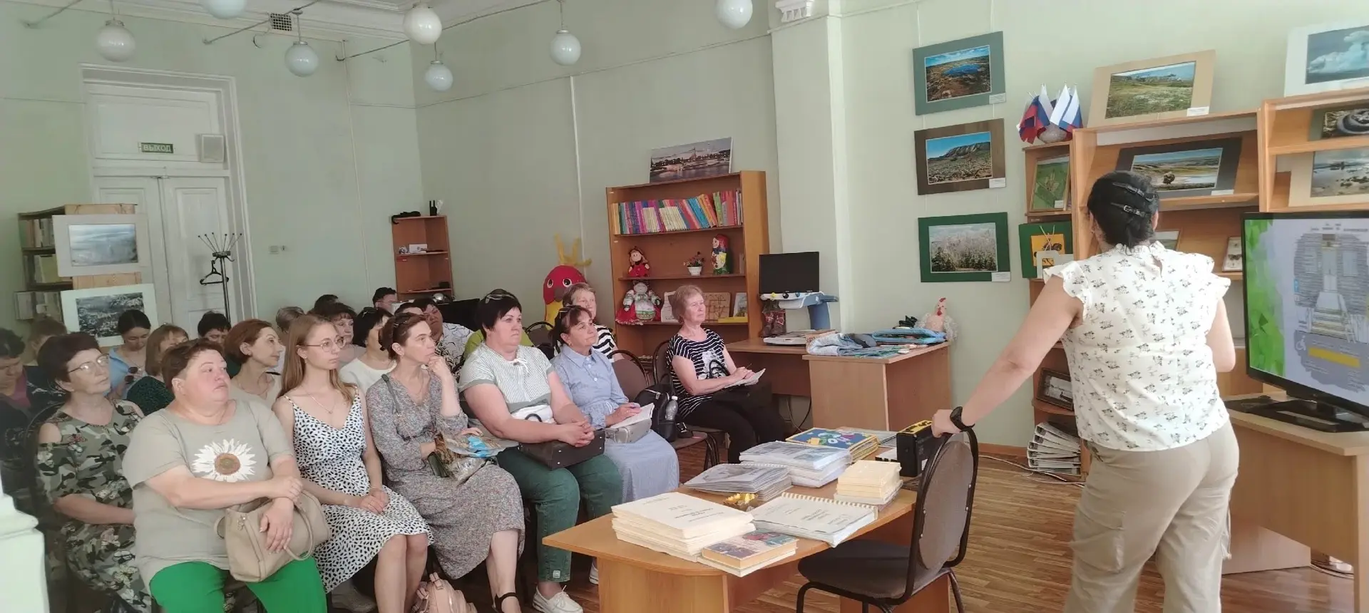 Листаем календарь событий: вспоминаем, как прошли майские курсы повышения квалификации

Продолжаем д