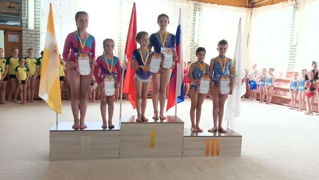 🤸‍♂🤸‍♀11 мая в селе Сотниковское прошли соревнования по спортивной акробатике на Первенство Благодар