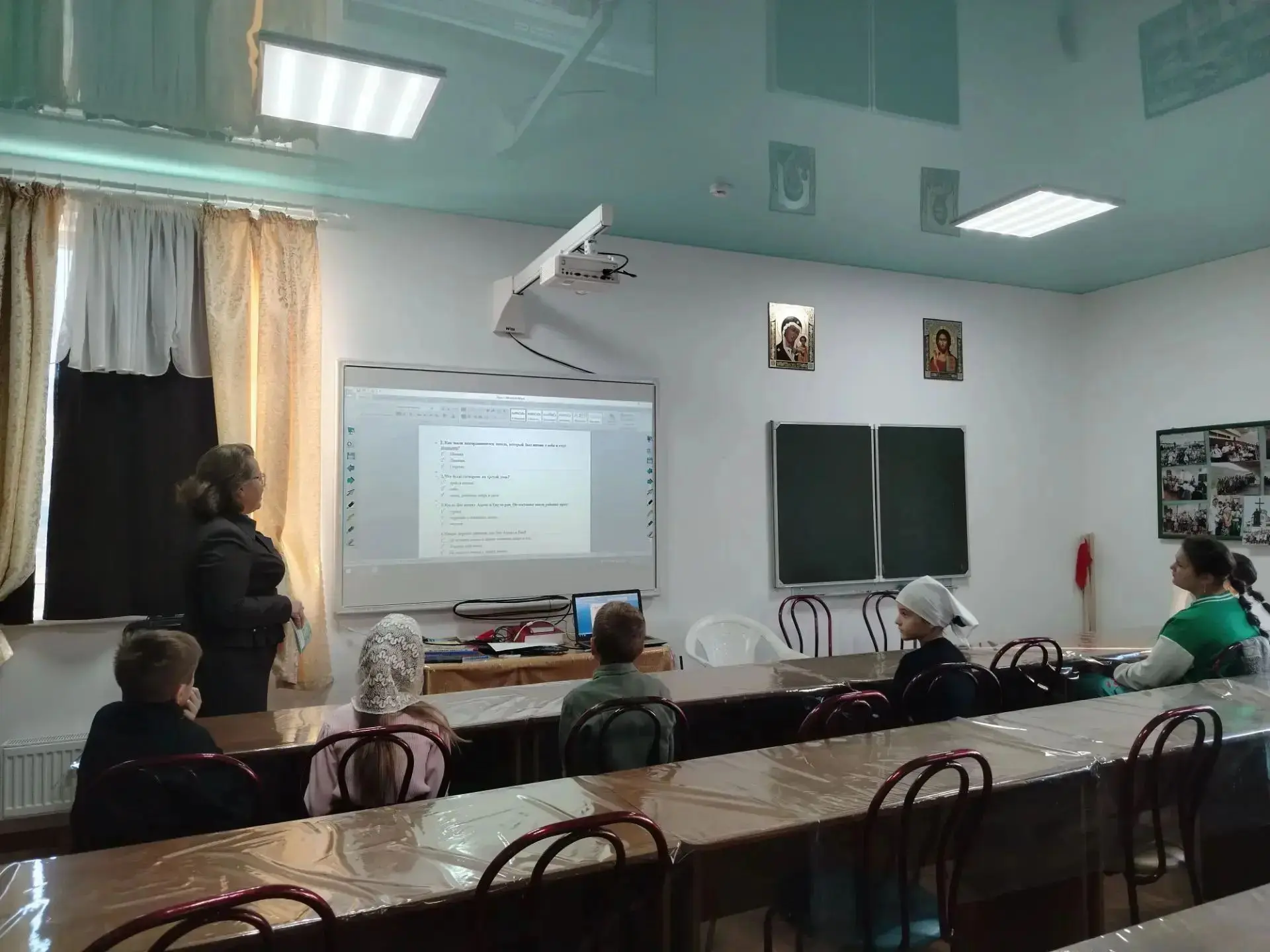 Занятия в детских воскресных школах при храмах Сакского благочиния в прошедшие выходные...
