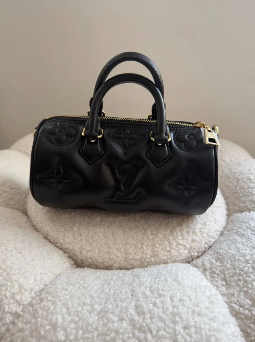 Сумка LV Papillon BB 🖤

Бренд: Louis Vuitton
Комплект: Пыльник
Состояние: отличное, без следов носк