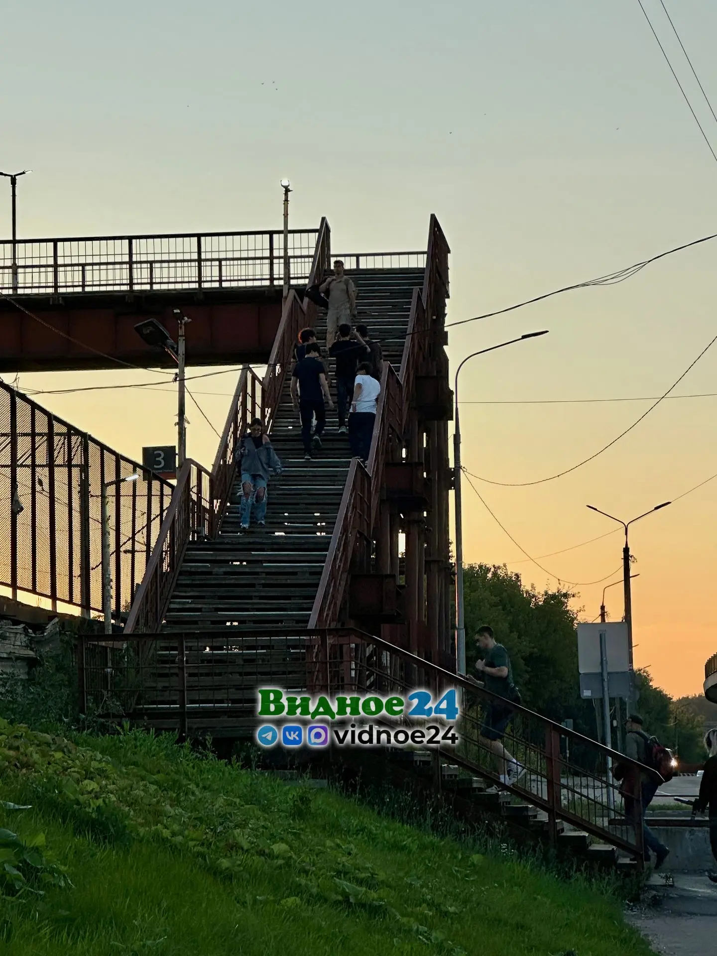 Станция Расторгуево на закате 🚉 🌇

Подписывайтесь на Видное 24