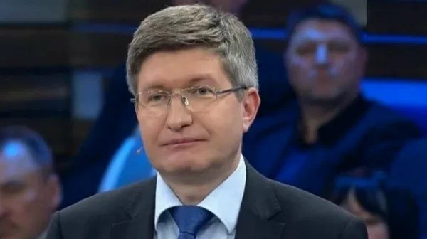 Владимир Путин дал старт работе московского кластера производства электробатарей. При э...