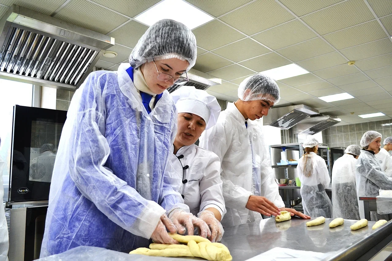 В Псковской области определили 10 учреждений СПО для проведения профессиональных проб ш...