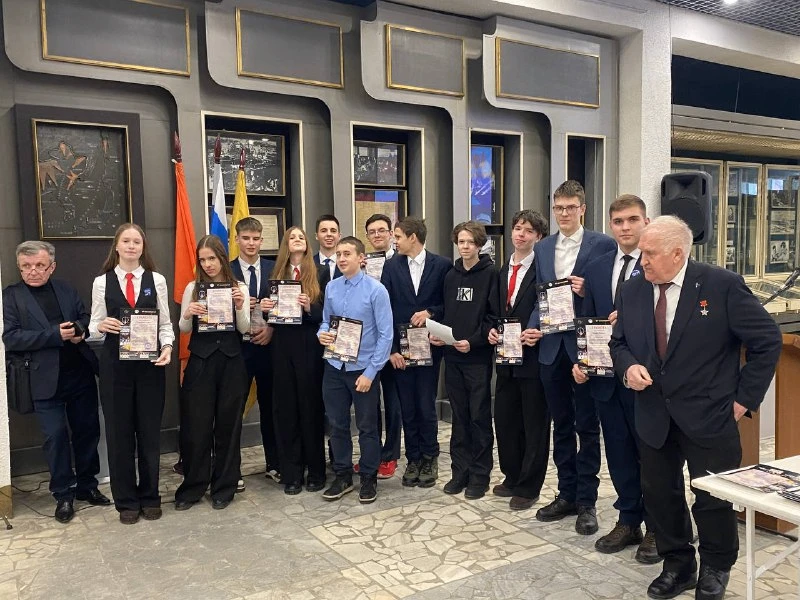 Поздравляем учеников и их наставников желаем дальнейших побед!🏆🚀 ЛАУРЕАТАМИ областной научно-практич
