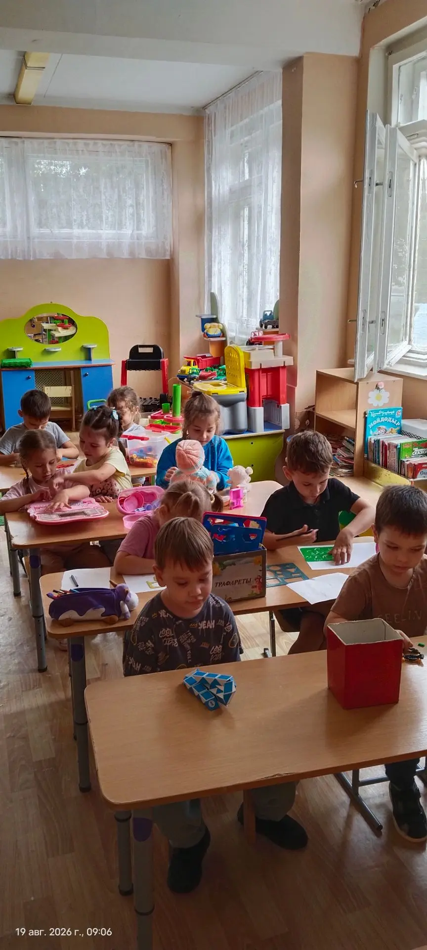 Сегодня в группах 2 и 5 были игры на сплочение детского коллектива. Предполагаемые игры...