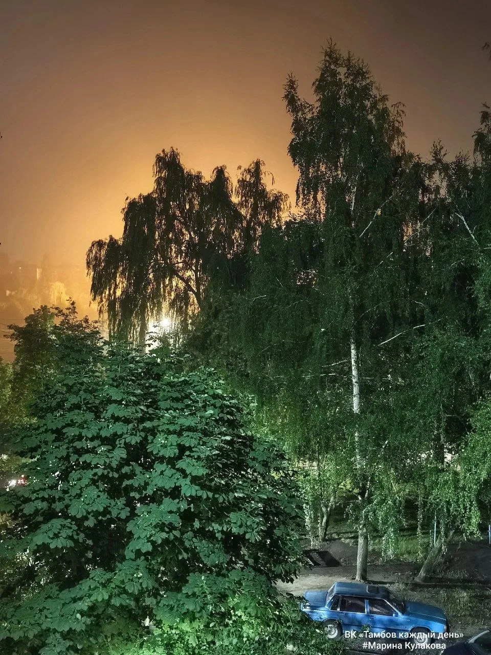 🌌 Магия ночного Тамбова: когда туман окрашивается в розово-оранжевые тона