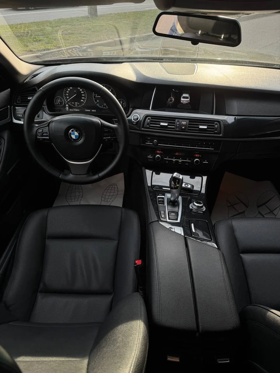❗️ Новинка!   BMW 525d XDRIVE   ▪️ Год выпуска — 2015 ▪️ 2.0 дизель | 218 лс | полный привод  ▪️ 254