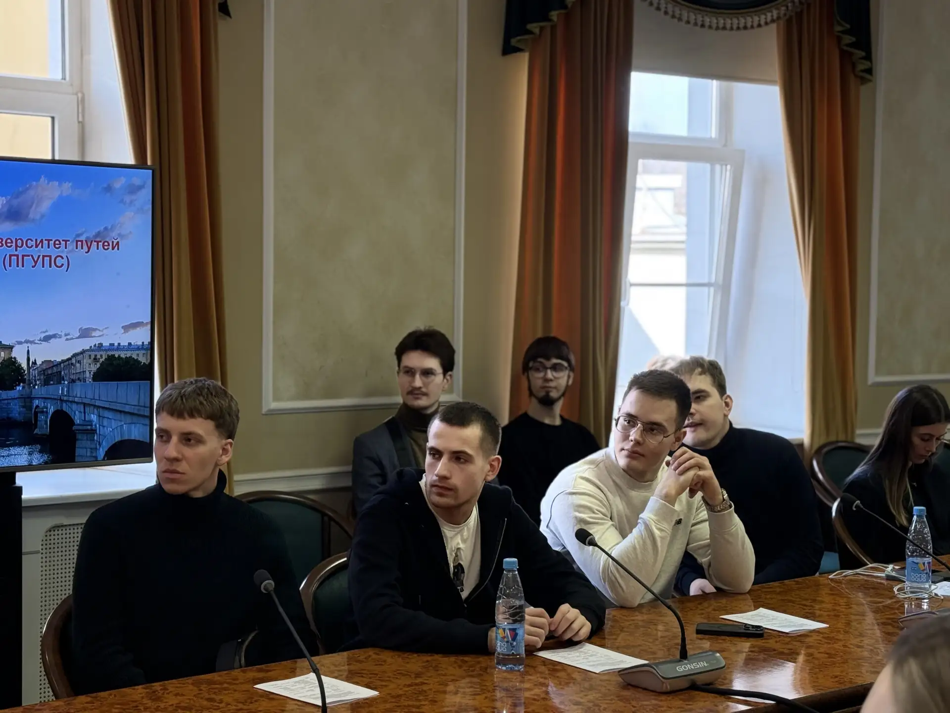 ✨ Сотрудничество ПГУПС и РУТ (МИИТ) набирает обороты  Новую группу студентов, прибывших в Санкт-Пете