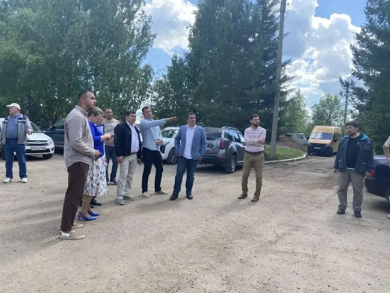 Сегодня съездил в Ишимбайский район – проверил, как продвигается капремонт в местных школах и детско