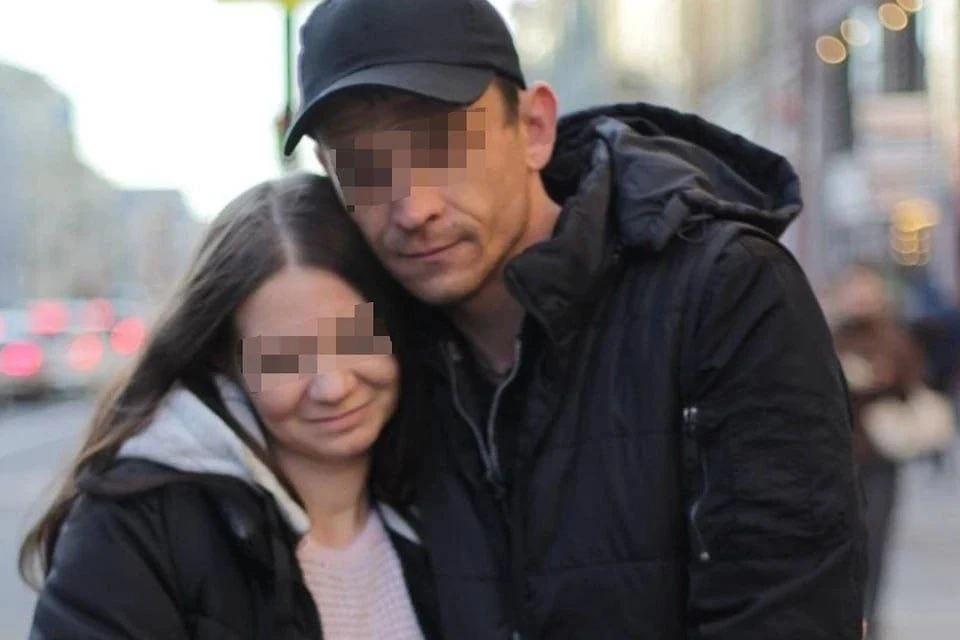 Родители оставили младенца при пожаре и спаслись через окно.
