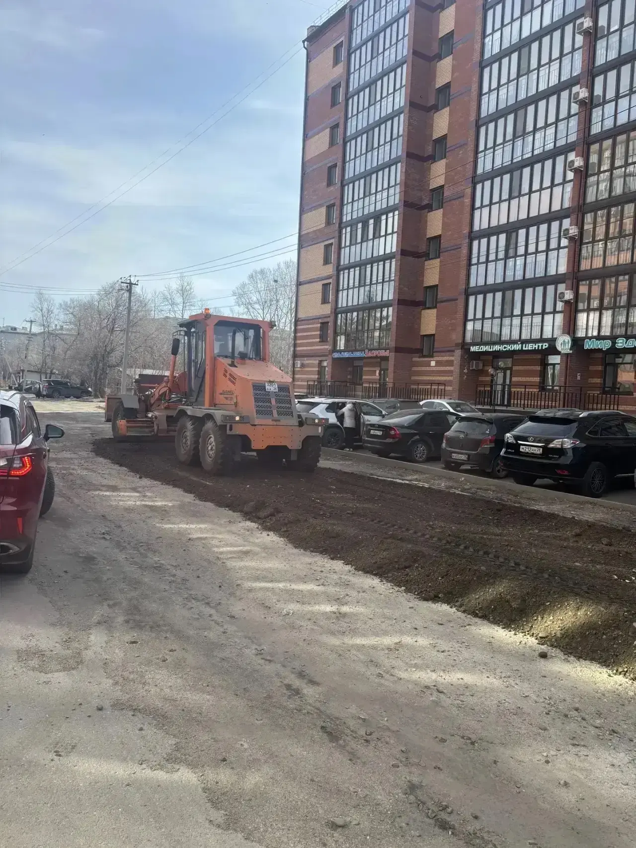 🚧 В Свободном продолжается уборка и восстановление дорог после зимы  В городе ведутся работы по прив