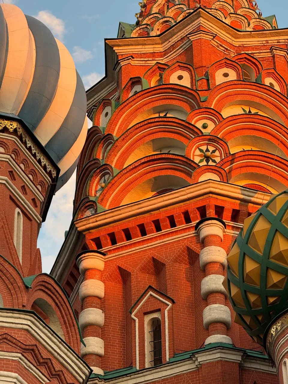 Новый сезон лекций-встреч в Покровском соборе