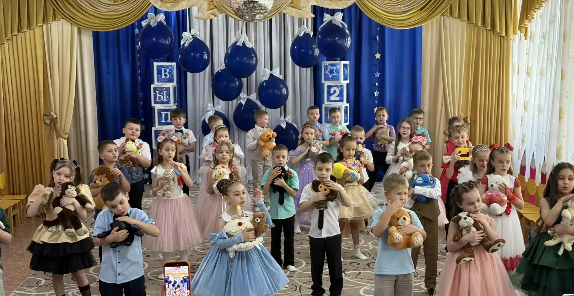 Сегодня в ГБДОУ «ДЕТСКИЙ САД № 184 Г.О. МАКЕЕВКА» ДНР особенный день — первый в жизни в...