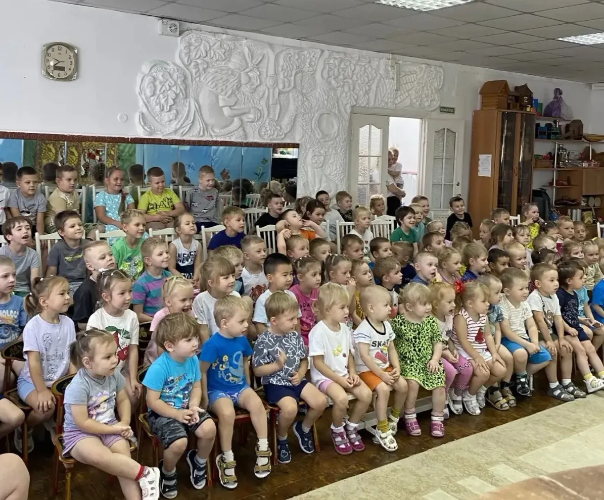 Сегодня наш садик превратился в настоящую театральную площадку. Театр Александра Измайл...