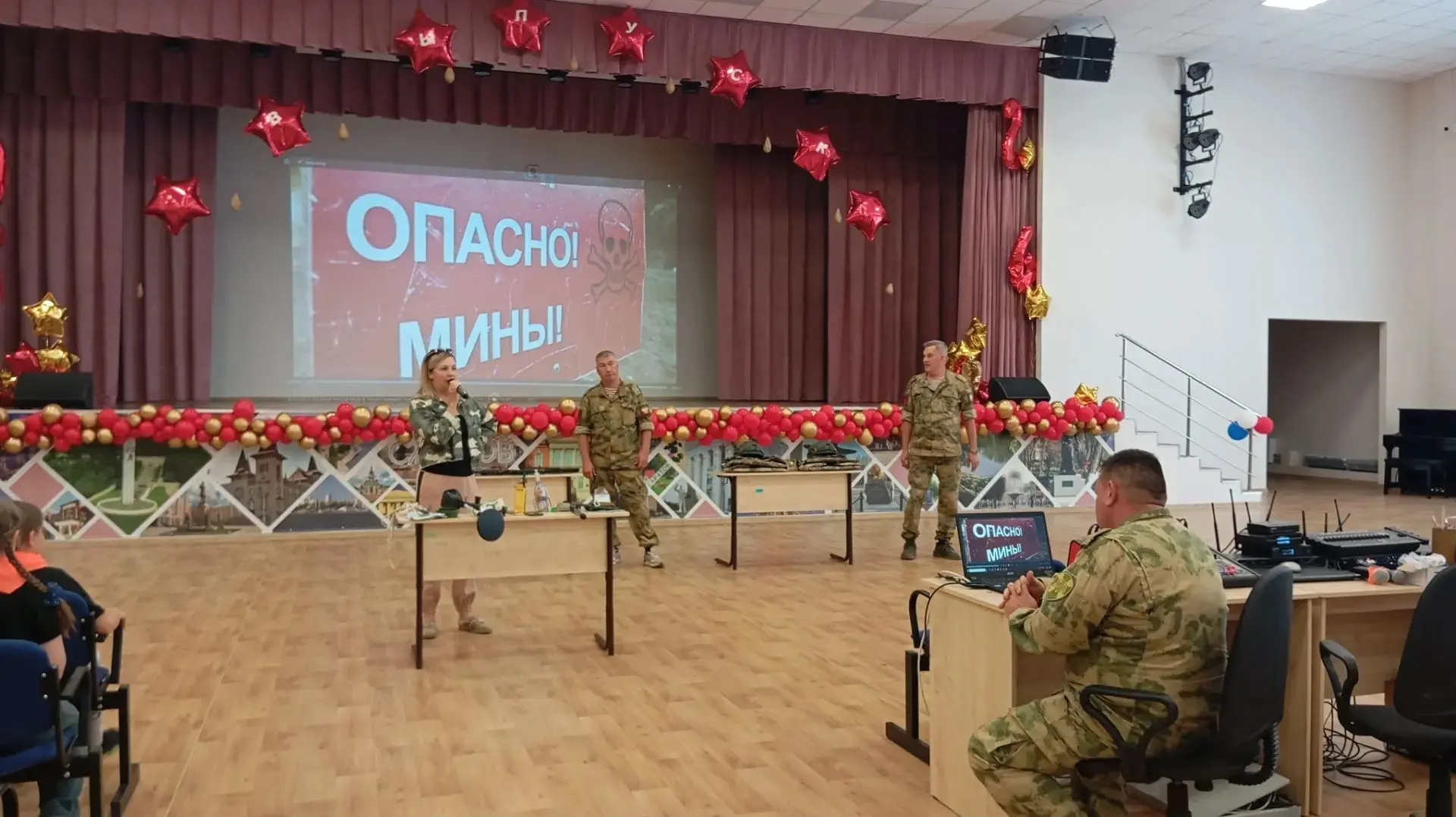 ⚡ Внимание, юные бойцы! ⚡

В нашей школе кипит военная подготовка! В рамках сетевого взаимодействия 