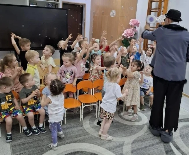 ‎#дошкольноеобразование_мбдоу2_буратино
‎В наш детский сад приезжал замечательный театр авторских ск