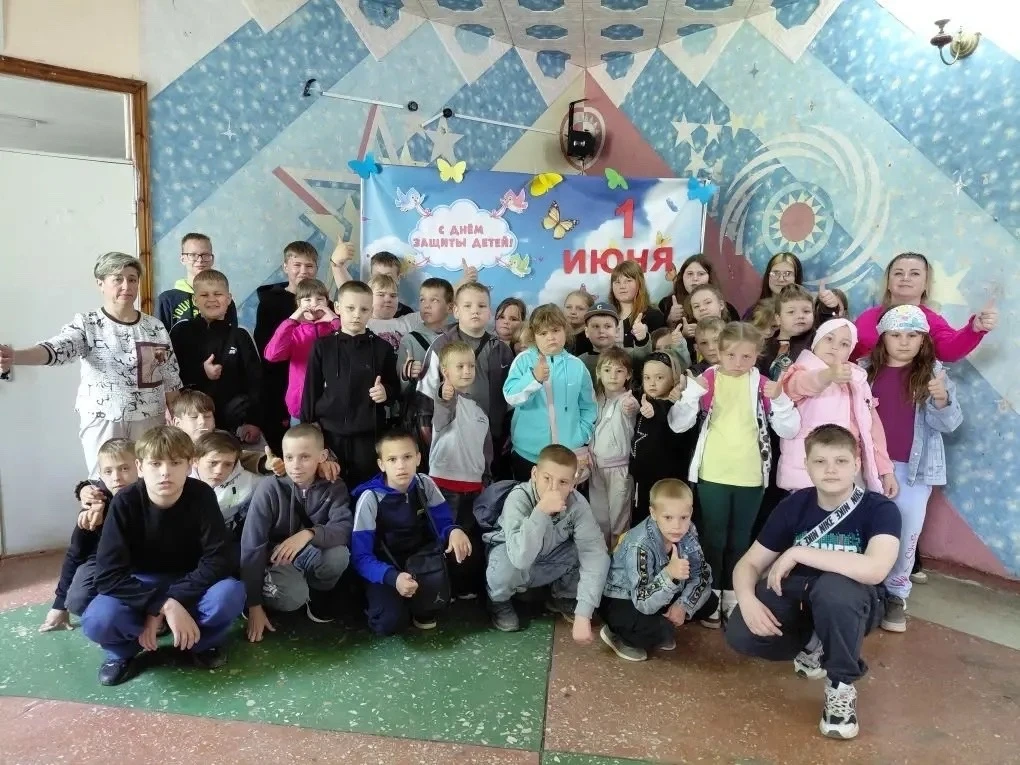 🌈 Первый день в лагере «Радуга»! 🌈

Сегодня мы погрузились в мир веселья и ярких эмоций! С самого 