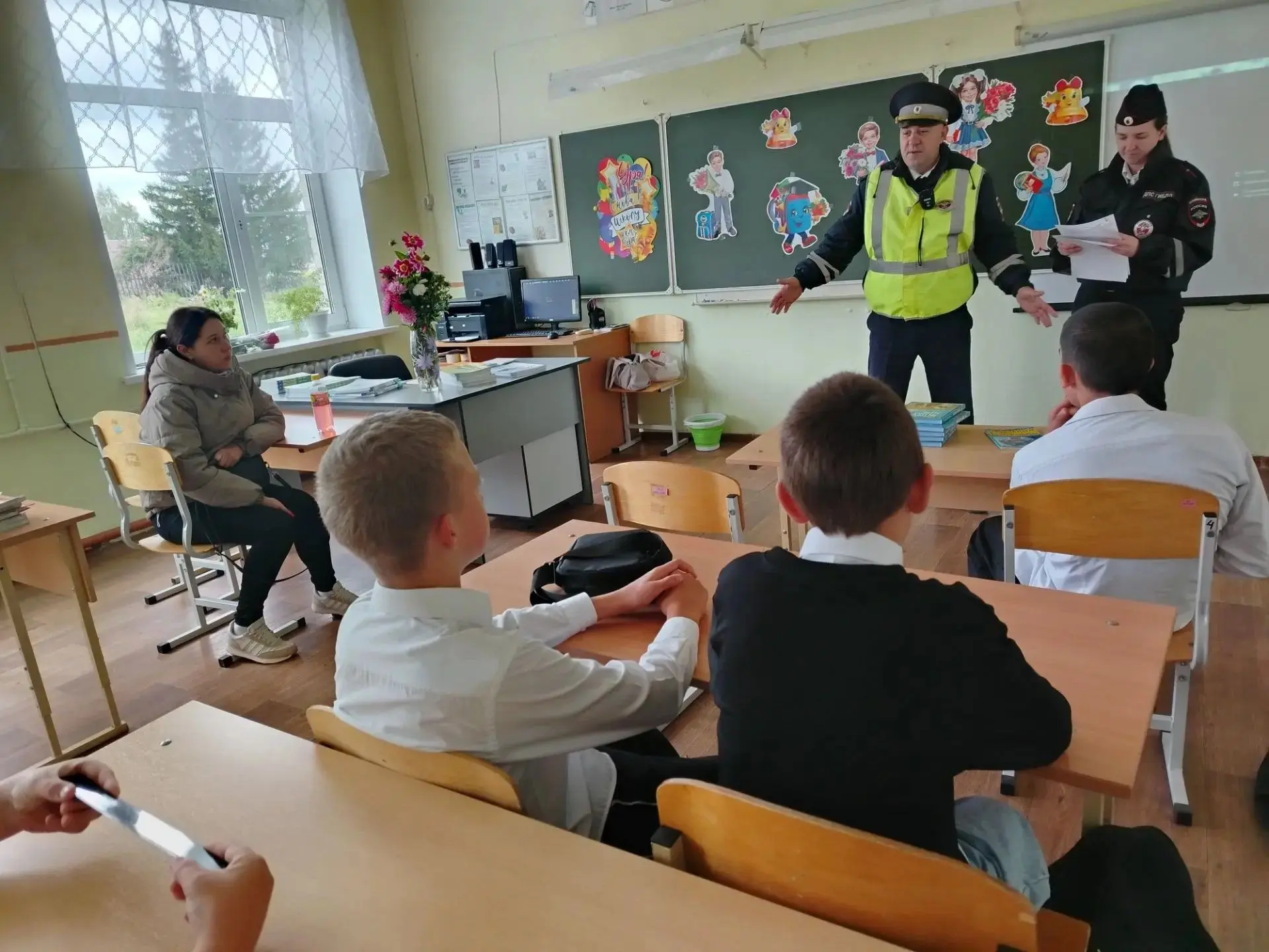 1 сентября, в День знаний, к нам в гости приехали сотрудники Госавтоинспекции. В рамках...