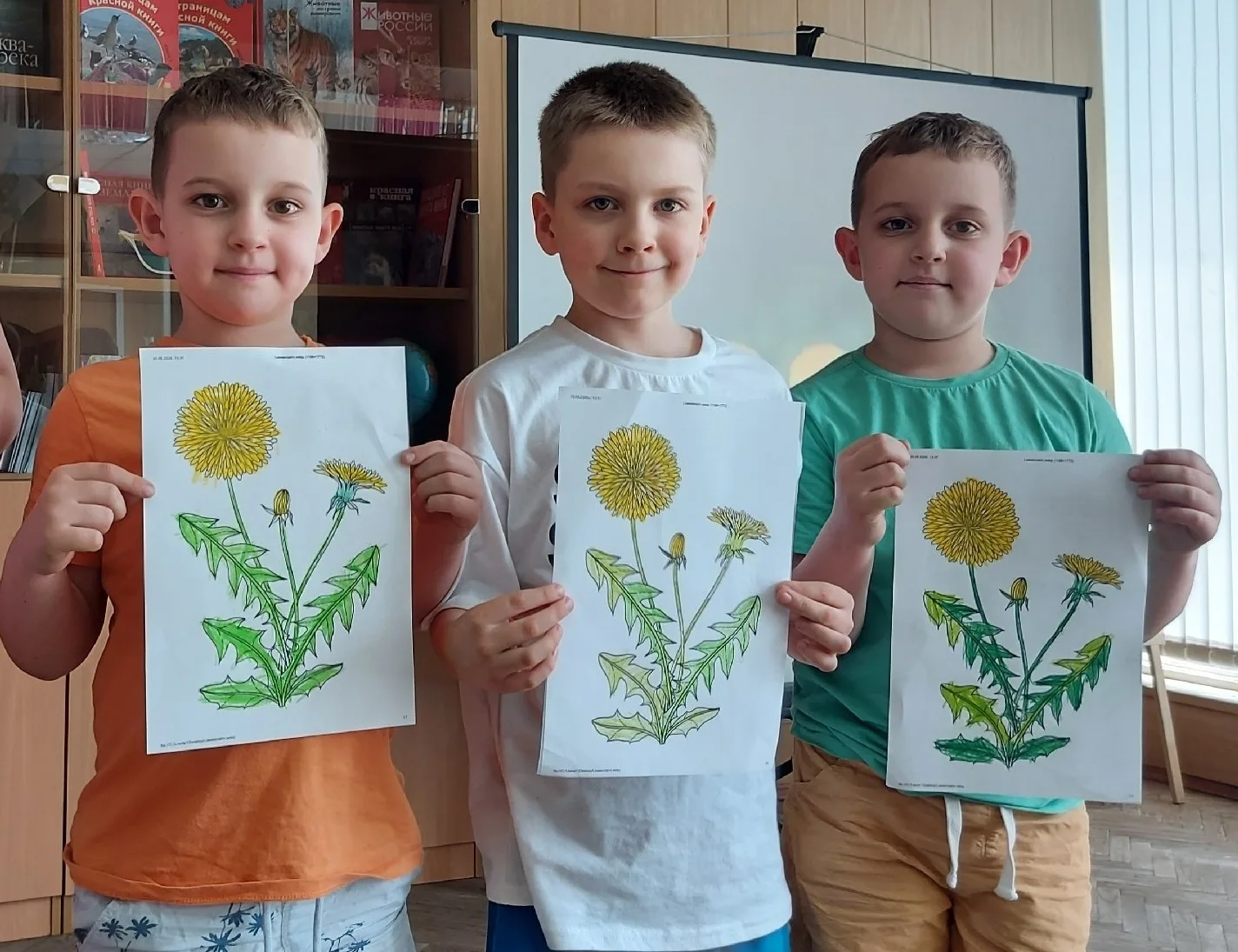 В нашей библиотеке прошёл увлекательный мастер‑класс 🏵🌱«Одуванчик полевой», который подарил юным п