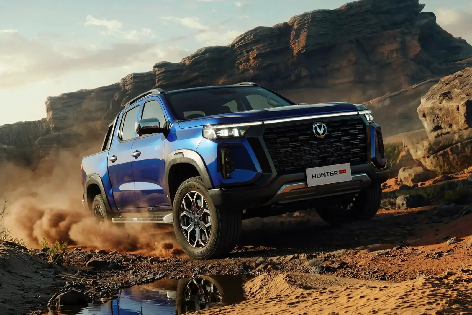 975 кг груза и прицеп до 2500 кг: Changan раскрыл комплектации дизельного Hunter Plus